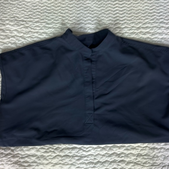 Figs Tops - Figs charcoal small Rafael top.